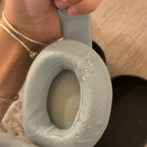 Blue beats - Picture 2 of 3